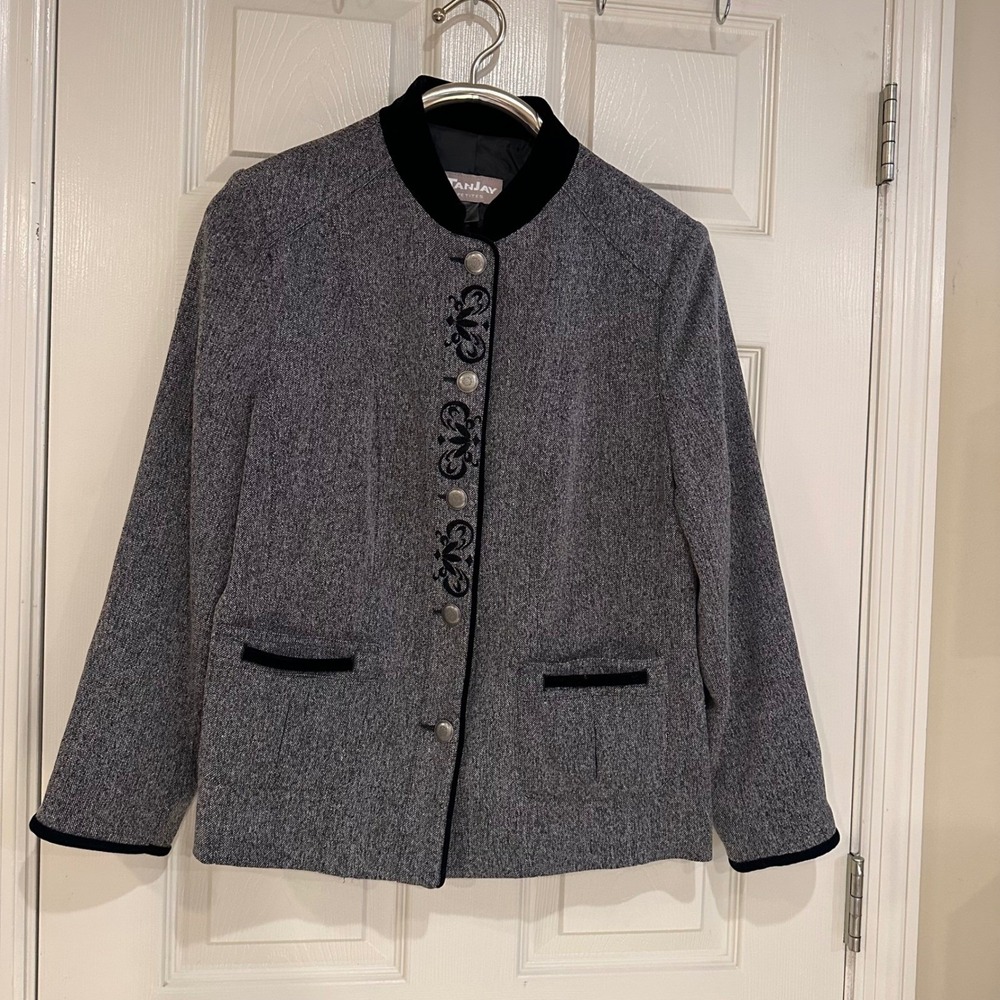 Tanjay Petites Grey Textured Blazer Velvet Trim Embroidered Scroll Size 12P